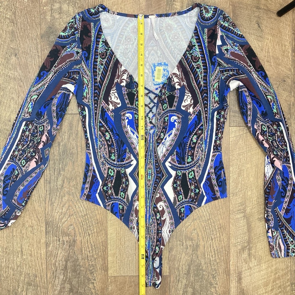 Free People NWT Pick A Place Long Sleeve Bodysuit Blue Combo Paisley Boho sz M - Picture 11 of 13